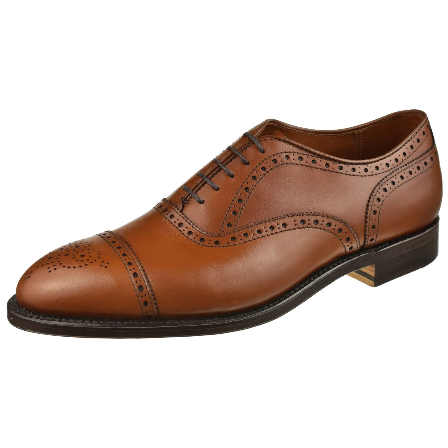 Medallion Cap Toe Oxford