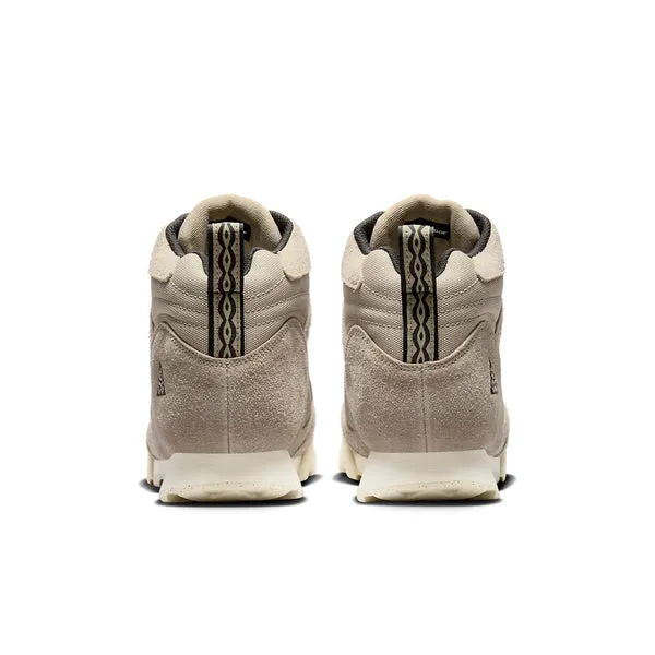 Nike ACG Torre Mid Waterproof 'Khaki' Sneakers, khaki